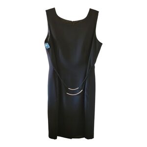 Chic Black Sleeveless Midi Dress